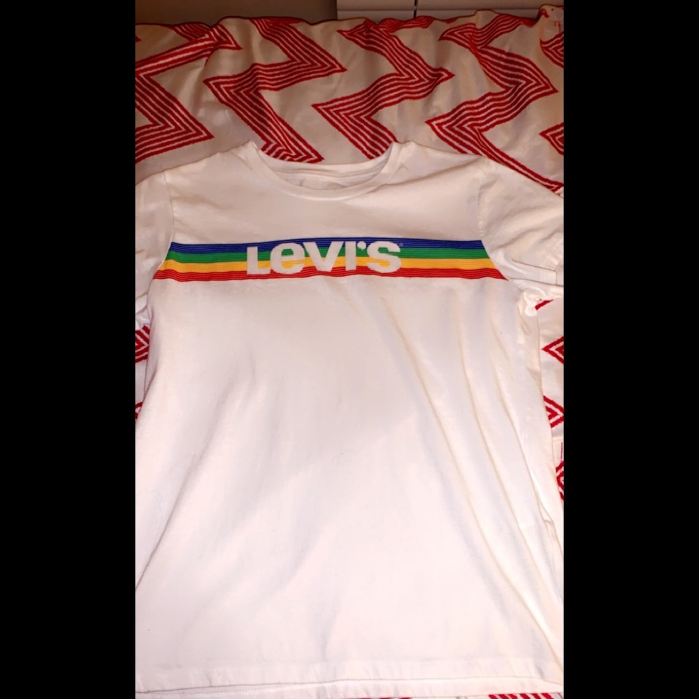 Levi’s PRIDE t-shirt